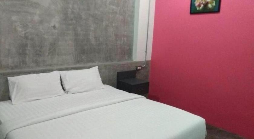 Pornsiri Hotel Sisaket Exterior foto