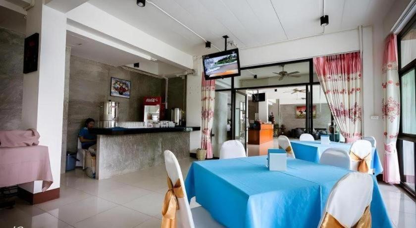 Pornsiri Hotel Sisaket Exterior foto